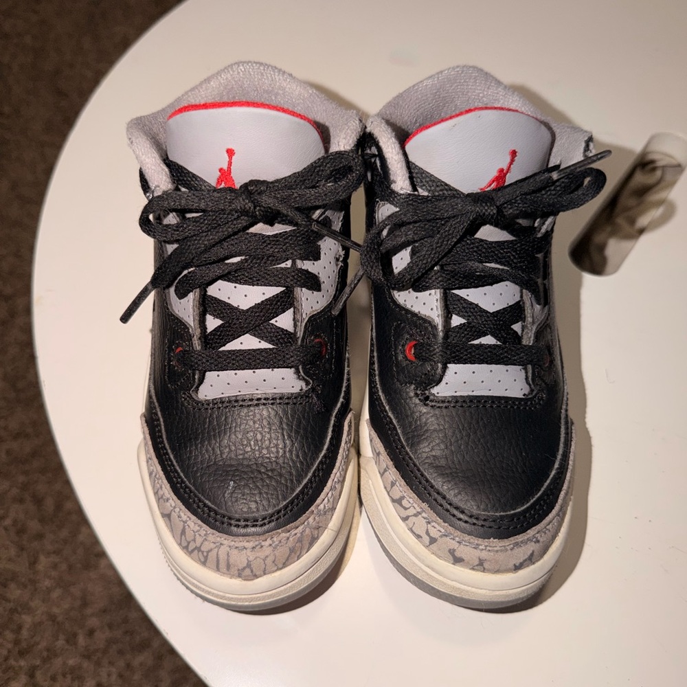 Jordan Kids Black and Gray Sneakers Retro 3 Black Cement